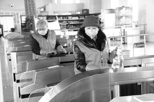 志愿消毒服务 筑牢公共卫生防线的温暖力量